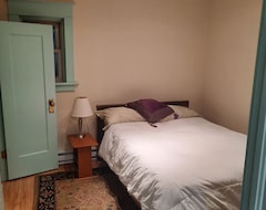 Entire House / Apartment Freshly Remodeled Vintage 2 Bedroom (Big Sandy, USA)