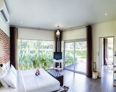 Otel Perennial Resort (Cape Panwa, Tayland)
