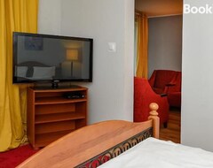Khách sạn Hotel, Bed & Breakfast (Jastrzębia Góra, Ba Lan)