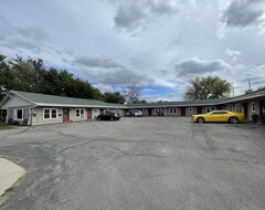 The Village Motel (Eldora, USA)