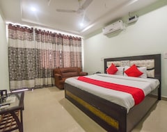 Khách sạn OYO 10566 Hotel Shanti Guest House (Kangra, Ấn Độ)