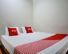 Khách sạn Oyo 92820 Guesthouse 899 (Medan, Indonesia)