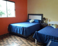 Hotel San Blas (Piribebuy, Paraguay)