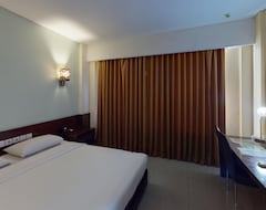 Bamboo Inn Hotel & Cafe (Jakarta, Endonezya)