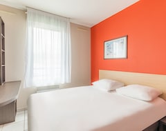 Hotel Park&Suites Confort Lyon (Lyon, France)