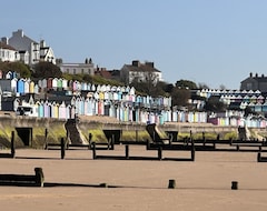 Cijela kuća/apartman Coastal Nest - Premium Flat,3 Minutes To The Beach (Walton-on-the-Naze, Ujedinjeno Kraljevstvo)
