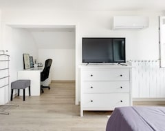 Hotel Chambre ClimatisÉe 15 M2 (Chamigny, France)