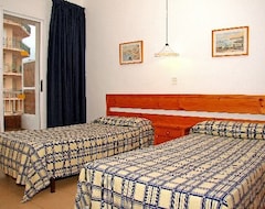 Hotel Europa Family Apartments (Blanes, Spain)