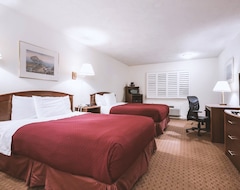 Hotel Sky-palace Inn Mccook - Standard 2 Queen Bed Ns (McCook, USA)