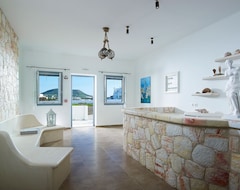 Hotel Garifalakis Comfort Rooms (Apollonia, Grecia)