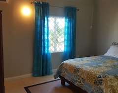 Toàn bộ căn nhà/căn hộ Relaxing, private, family friendly, 3 bedroom home (San Fernando, Trinidad và Tobago)
