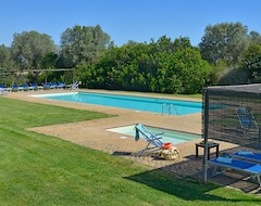 Toàn bộ căn nhà/căn hộ Sunny Apartment With Terrace, Pool, Bbq-child Friendly And Private Beach Access (Montalto di Castro, Ý)