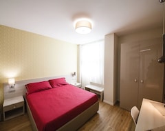 Otel Bed Room (Potenza, İtalya)