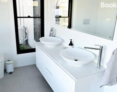 Koko talo/asunto Somerton Ridge: Luxury Modern House Stunning Bath (Berrima, Australia)