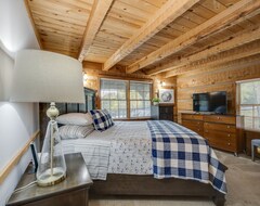 Toàn bộ căn nhà/căn hộ Canoe Cabin, Dual Kings/park-like/relaxing Retreat (Blountville, Hoa Kỳ)