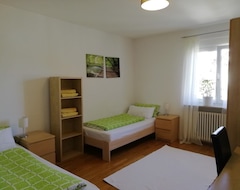 Toàn bộ căn nhà/căn hộ Family-Friendly Accommodation In A Quiet Residential Area In The City (Stuttgart, Đức)