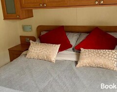 Cijela kuća/apartman 3 Bedroom Holiday Caravan At Riverside Park (Hawick, Ujedinjeno Kraljevstvo)