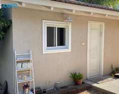 Hele huset/lejligheden Dyrt Khdr N`ymh Bmyqvm Pstvrly (Kiryat Shmona, Israel)