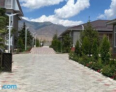 Tüm Ev/Apart Daire Kottedzh V Tso Parizh (Kemin, Kırgızistan)
