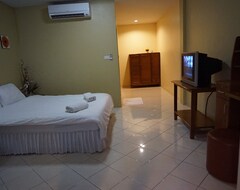 Hotel Nawaporn Place Guesthouse Phuket Town (Phuket-Town, Thailand)