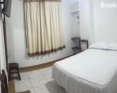 HOTEL PAL-MAR (Atacames, Ecuador)