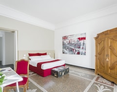 Bed & Breakfast Genova46 Suites & Rooms (Genova, Italija)