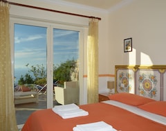 Hotel Le Ginestre Di Capri Bb & Holiday House (Anacapri, Italy)