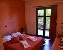 Hotel Dafalias Panagiotis Rooms (Kalavrita, Grækenland)