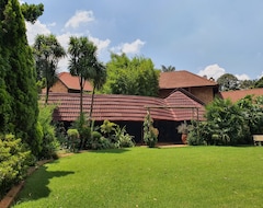 Khách sạn The Mannah Executive Guest Lodge (Kempton Park, Nam Phi)