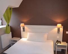 Khách sạn Hotel Du Dauphin (L'Aigle, Pháp)