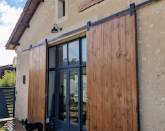 Toàn bộ căn nhà/căn hộ Lou Calustrou Séchoir à Tabac Réhabilité En Maison Dhabitation (Saint-Léon-sur-l'Isle, Pháp)