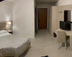 Khách sạn Apartment Smeraldo 2 (Fara Vicentino, Ý)