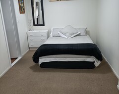 Entire House / Apartment Modern 2 Bedroom Unit (Gisborne, New Zealand)