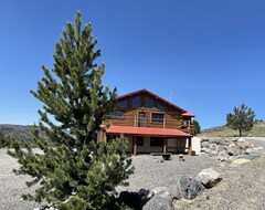 Casa/apartamento entero Eagle Nest, Log Home With Panoramic Views Over The Mountains And The River (Dubois, EE. UU.)