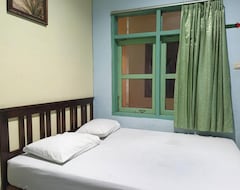 Khách sạn Oyo 93046 Hotel Fortuna Parepare (Pinrang, Indonesia)