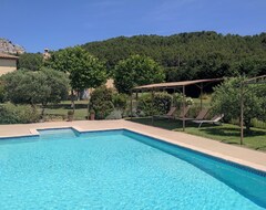 Toàn bộ căn nhà/căn hộ Villa With Pool And Private Jacuzzi In The Heart Of Luberon - Vaucluse Provence (Mérindol, Pháp)