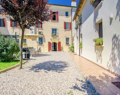 Toàn bộ căn nhà/căn hộ Brand New Renovated Villa & Strategic Location To Visit Veneto Region. (Crespino, Ý)