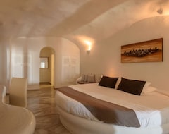 Hotel Pegasus Suites & Spa (Imerovigli, Greece)