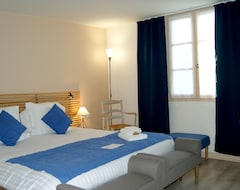 Khách sạn Hotel Le Saint Eloi (Solignac, Pháp)
