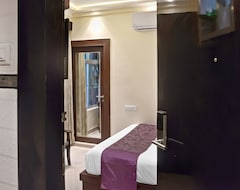 Khách sạn Treebo Tryst The Crystal Hotel (Kolkata, Ấn Độ)