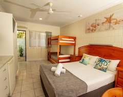 Motelli Tropical Palms Resort & 4WD Hire (Magnetic Island, Australia)