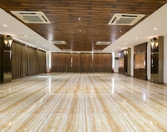 Hotelli OYO 68433 Shiv Vatika Banquet & Rooms (Surat, Intia)