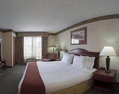 Khách sạn Holiday Inn Express Hotel & Suites Forest, an IHG Hotel (Forest, Hoa Kỳ)