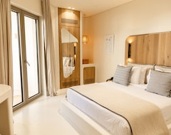 Hotel White Pebble Suites (Apollonia, Grčka)