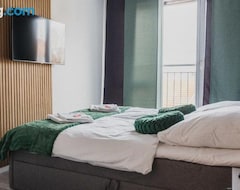 Hele huset/lejligheden Luxury 4 Bedroom Apartment/therme Erding/parking (Erding, Tyskland)