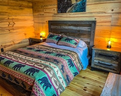Tüm Ev/Apart Daire New - Peaceful Bear Cabin - 3br/2bth - Hot Tub - Quiet (Demorest, ABD)