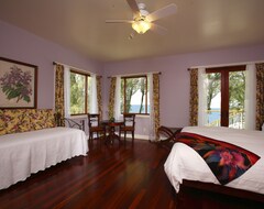 Ocean View Suite @ Hawaii Island Retreat An Eco-boutique Hotel (Kapaau, USA)