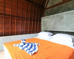 Hotel Keramas Surf Camp (Gianyar, Indonesien)