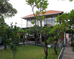 Khách sạn Puri Mandhara Lovina (Singaraja, Indonesia)
