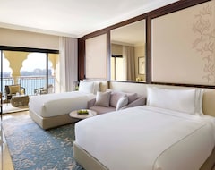 Hotel The Ritz-Carlton Abu Dhabi, Grand Canal (Abu Dabi, Emiratos Árabes Unidos)